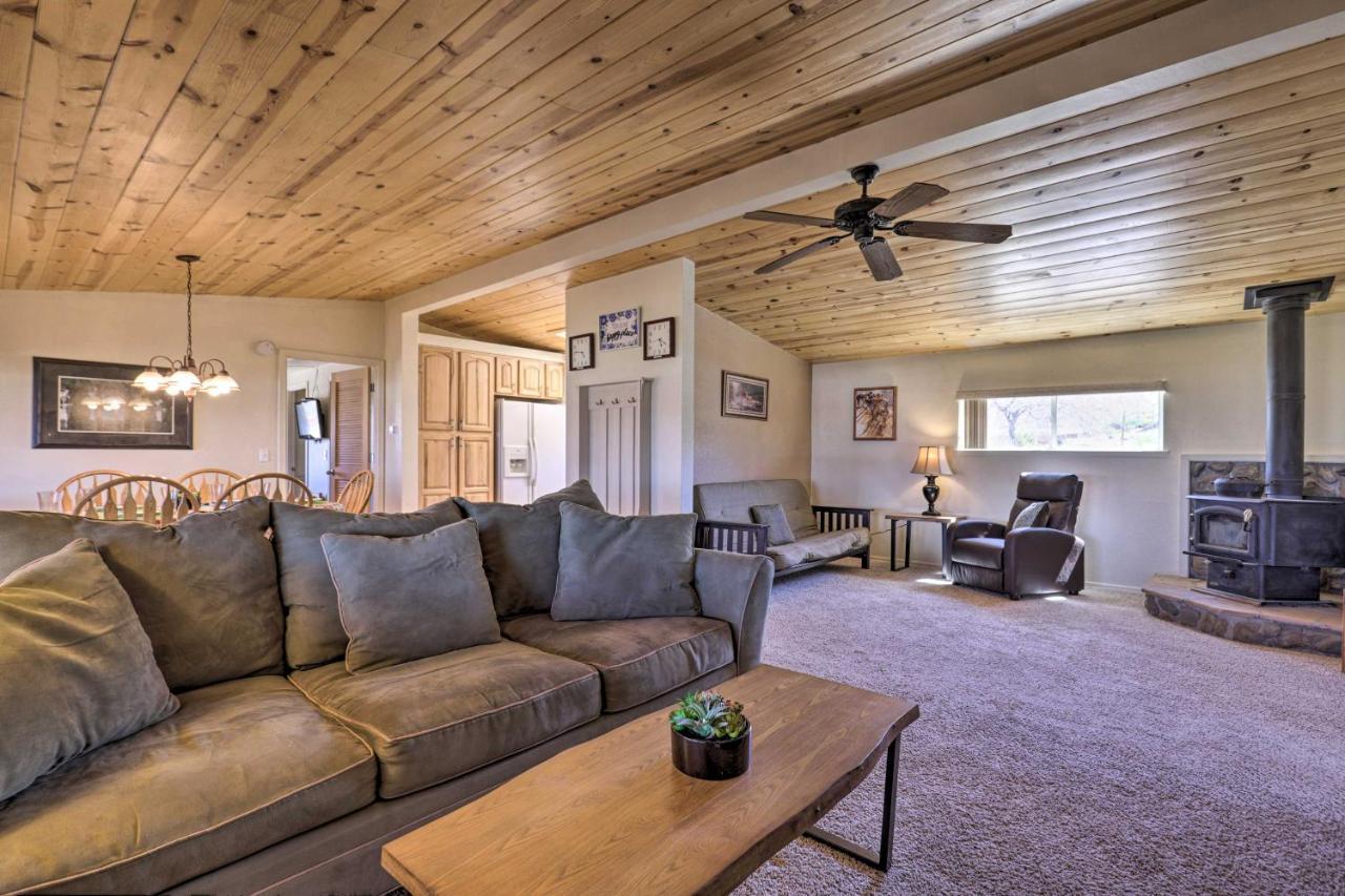 Rustic Bullhead City Retreat With Porch And Views Zewnętrze zdjęcie