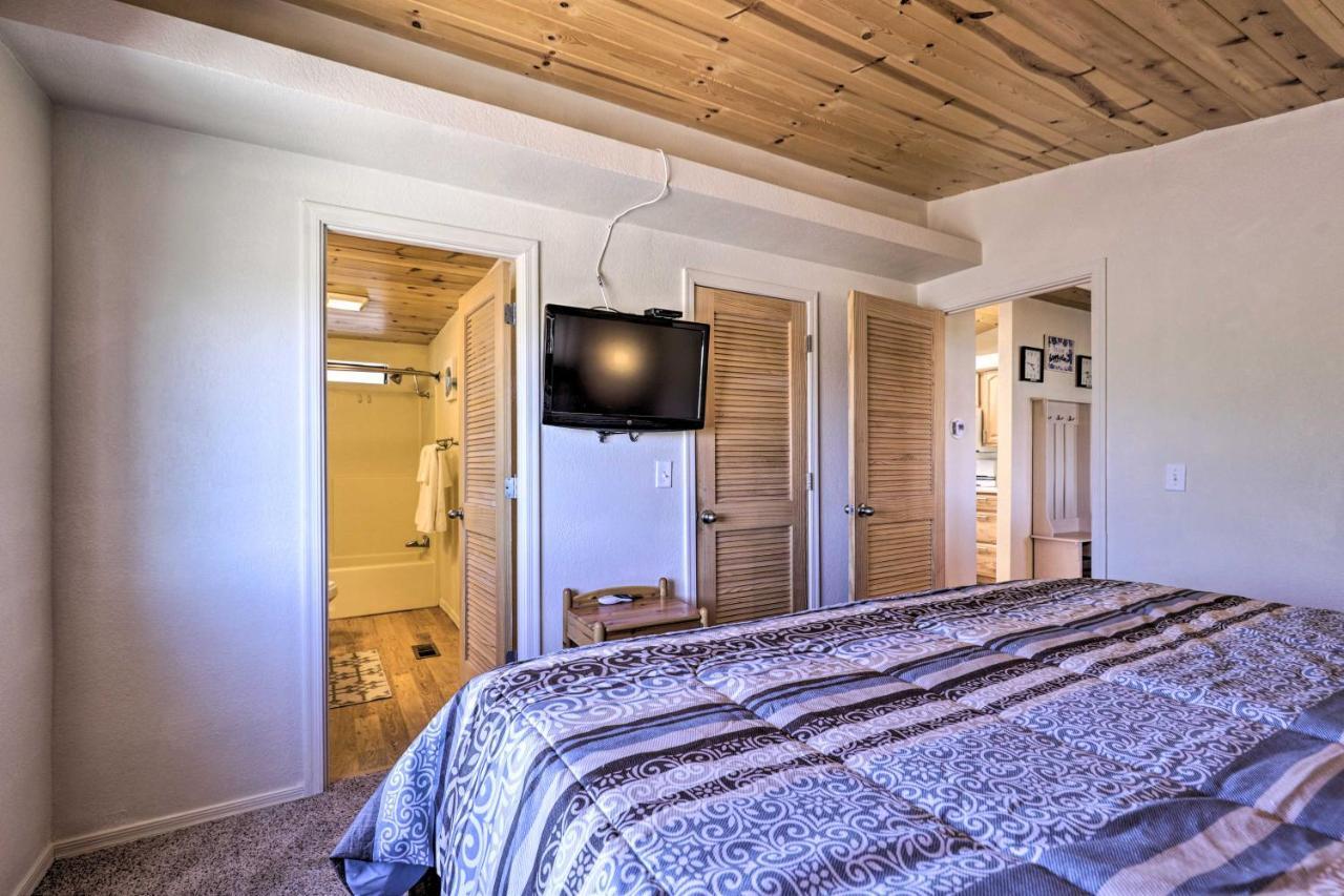 Rustic Bullhead City Retreat With Porch And Views Zewnętrze zdjęcie
